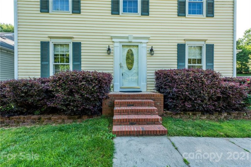 Property image 3 at 5323 Caradon Drive, Charlotte, NC 28227