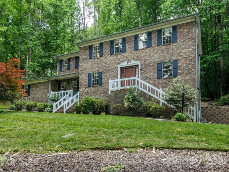 Property image 2 at 613 Downing Court, Hendersonville, NC 28739