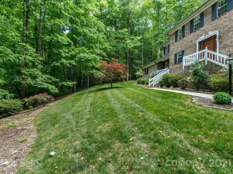 Property image 4 at 613 Downing Court, Hendersonville, NC 28739