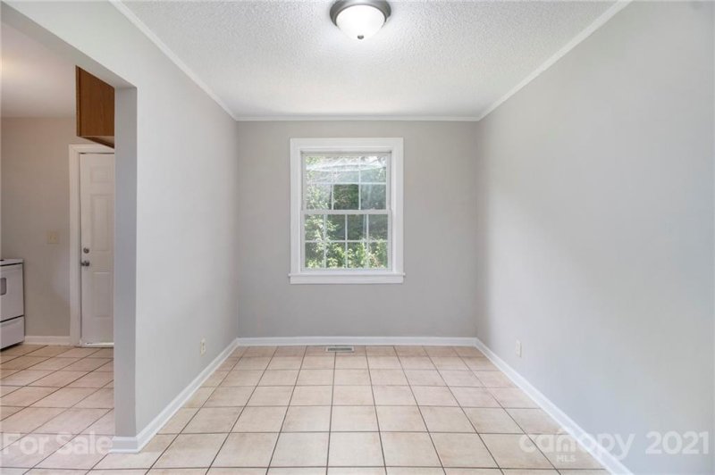 Property image 3 at 228 Keswick Avenue, Charlotte, NC 28206