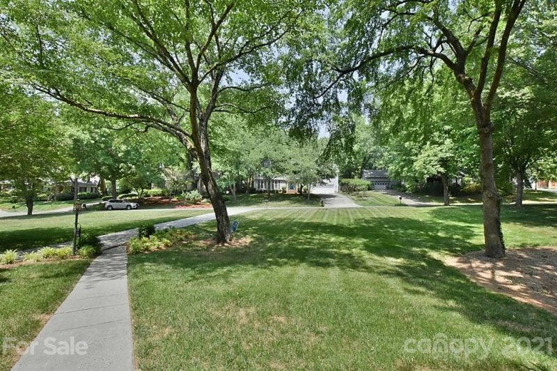 Property image 3 at 4316 Old Saybrook Court, Charlotte, NC 28211