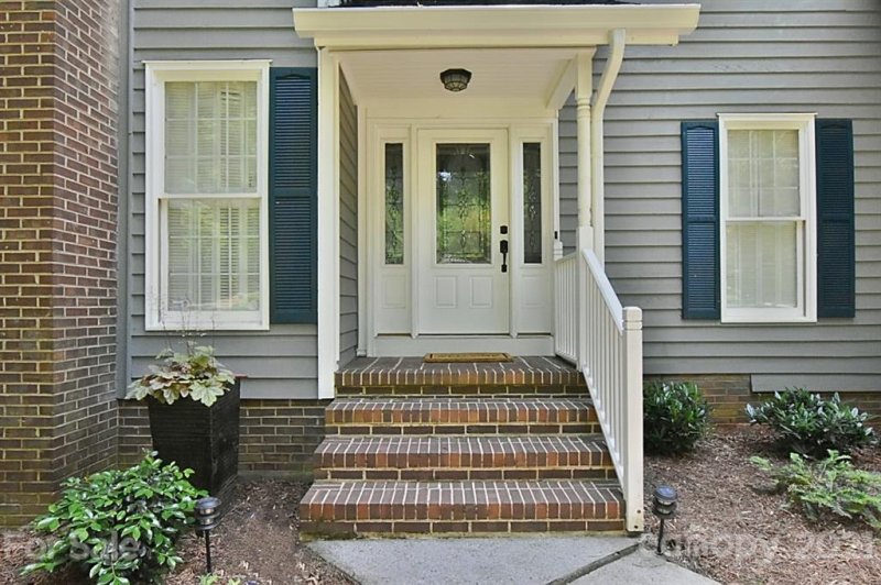 Property image 4 at 4316 Old Saybrook Court, Charlotte, NC 28211
