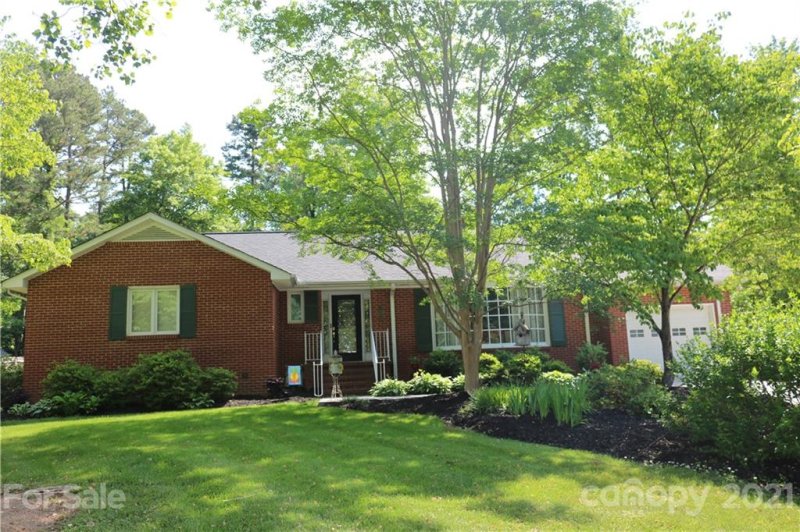 Property image 3 at 1008 Sprucewood Street, Kannapolis, NC 28081