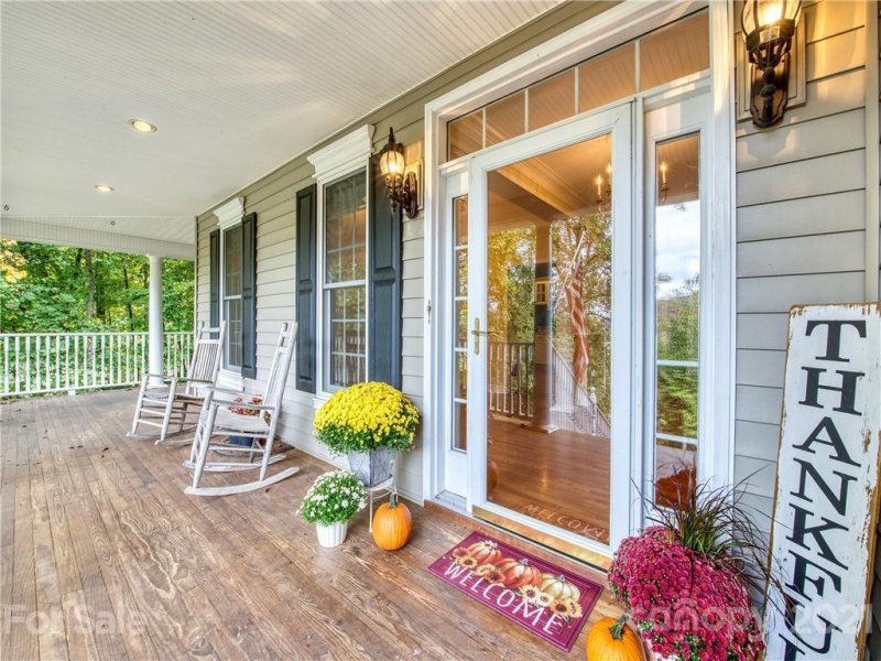 Property image 2 at 40 Panda Trail, Waynesville, NC 28785