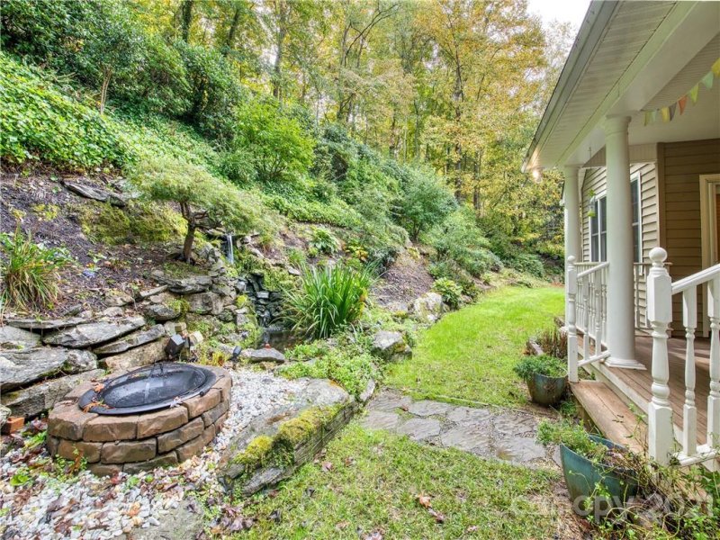 Property image 5 at 40 Panda Trail, Waynesville, NC 28785