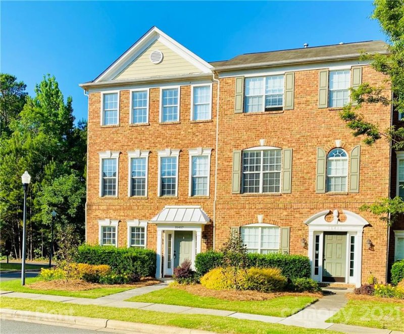 Property image 2 at 10407 Winslet Drive, Charlotte, NC 28277