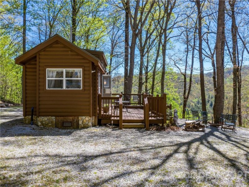 Property image 5 at 495 Ws Moody Memorial Drive, Spruce Pine, NC 28777