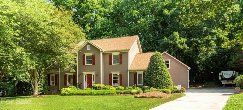 Property image 2 at 7248 Cobblecreek Drive, Matthews, NC 28104