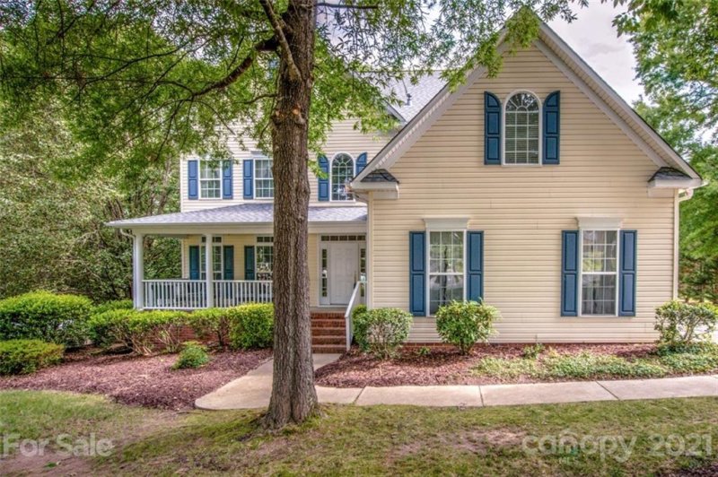 Property image 2 at 5030 Flagstone Court, Harrisburg, NC 28075