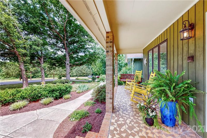 Property image 3 at 146 Renaissance Place, Statesville, NC 28625