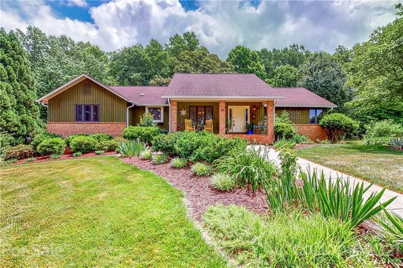 Property image 4 at 146 Renaissance Place, Statesville, NC 28625