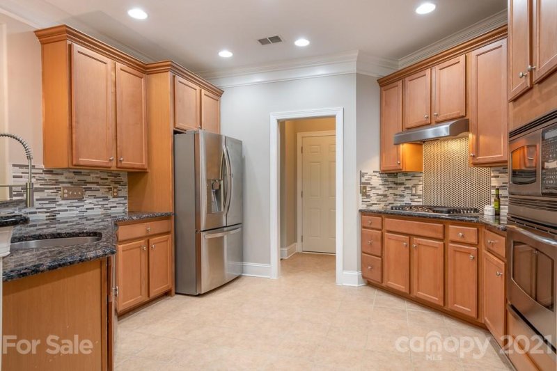 Property image 5 at 250 Streamside Place, Mooresville, NC 28115