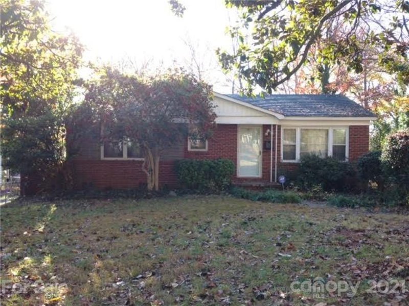 Property image 4 at 729 Pritchard Street, Charlotte, NC 28208