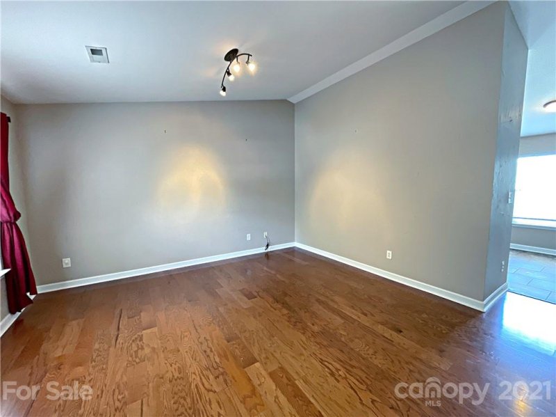 Property image 3 at 1945 8th Street Lane, Hickory, NC 28602