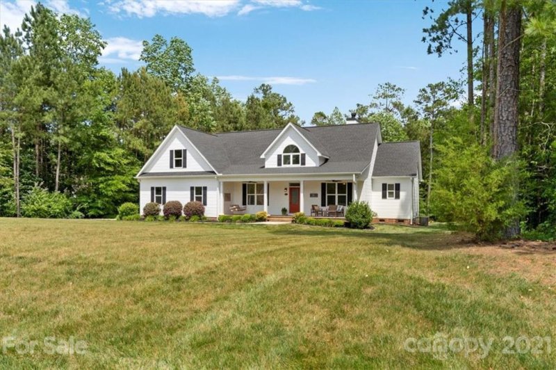 Property image 4 at 917 Silver Charm Lane, York, SC 29745