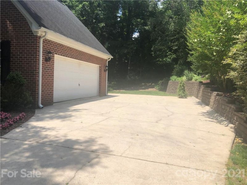 Property image 3 at 777 Millbrook Court, Concord, NC 28025