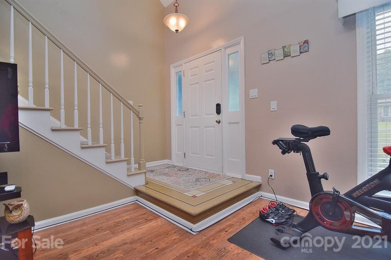 Property image 5 at 926 Eldorado Avenue, Charlotte, NC 28262