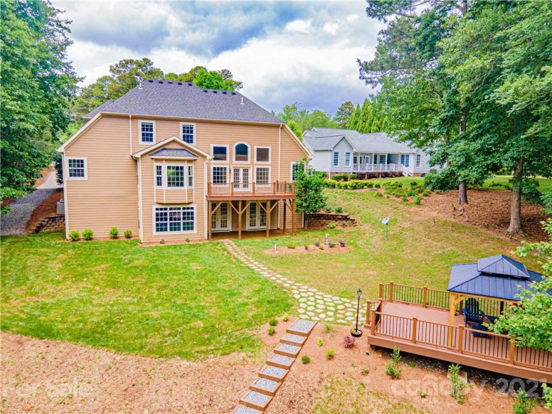 Property image 4 at 2676 Camden Pointe Drive, Sherrills Ford, NC 28673