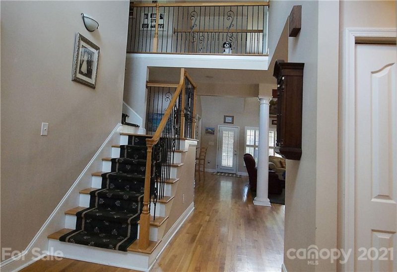 Property image 3 at 3108 18th Street, Hickory, NC 28601