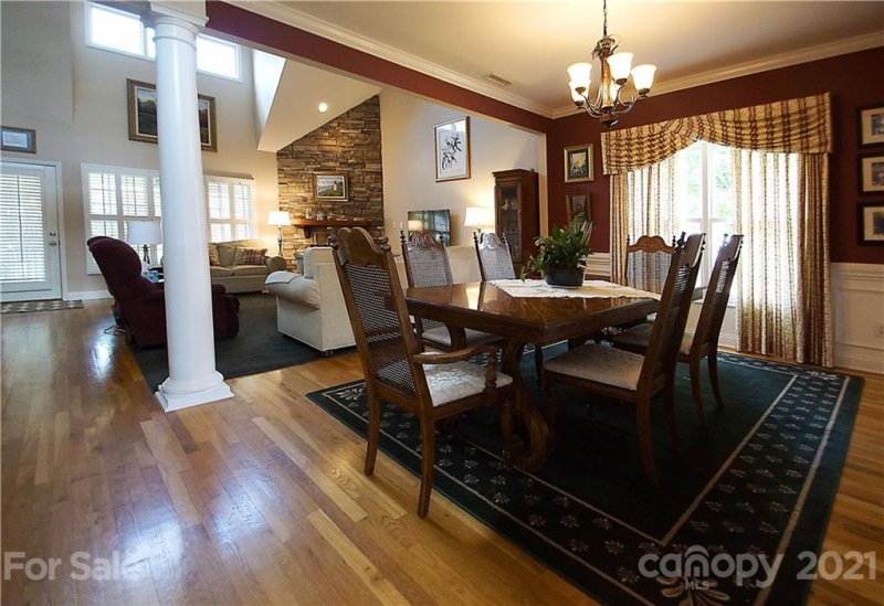 Property image 4 at 3108 18th Street, Hickory, NC 28601