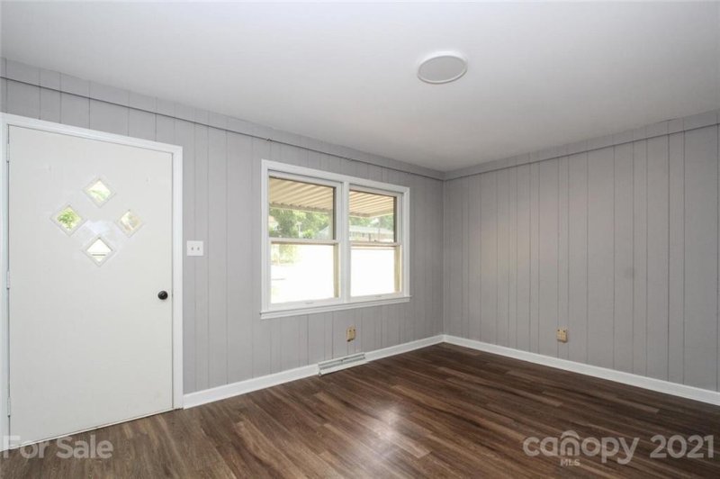 Property image 3 at 2431 Woodleaf Drive, Gastonia, NC 28052