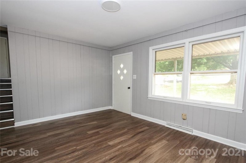 Property image 4 at 2431 Woodleaf Drive, Gastonia, NC 28052