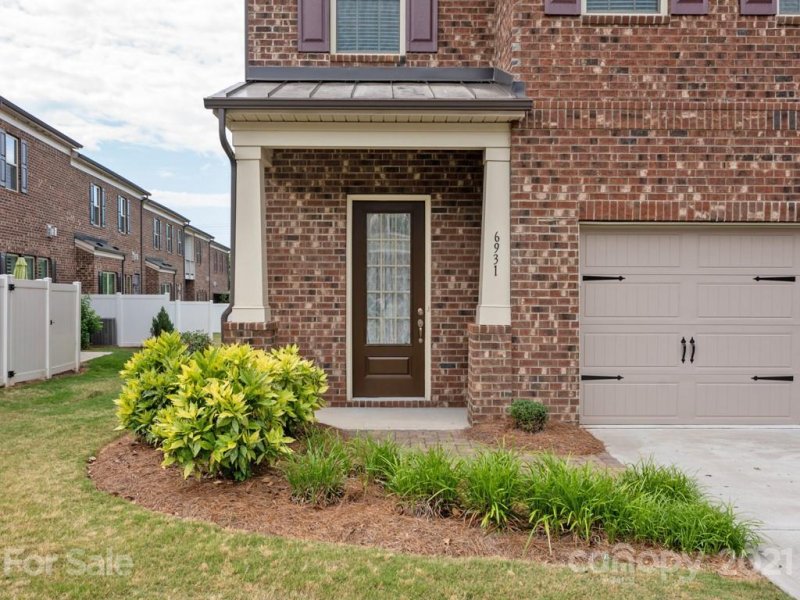 Property image 2 at 6931 Henry Quincy Way, Charlotte, NC 28277