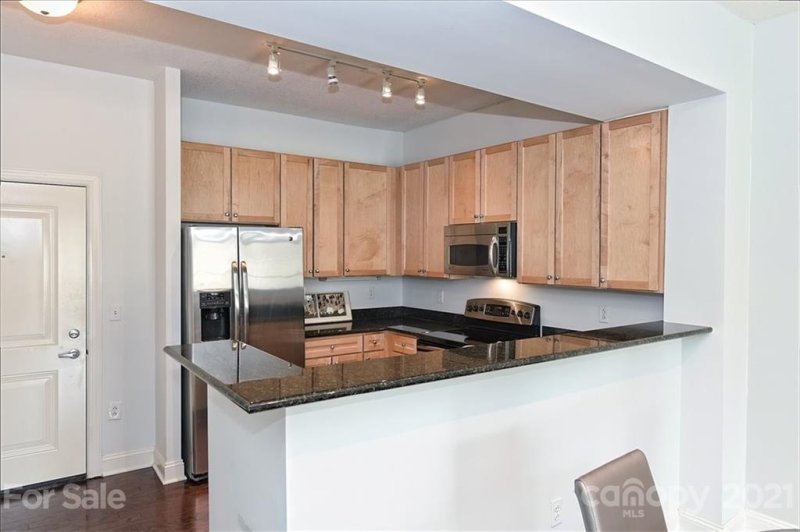 Property image 5 at 721 Governor Morrison Street, Charlotte, NC 28211