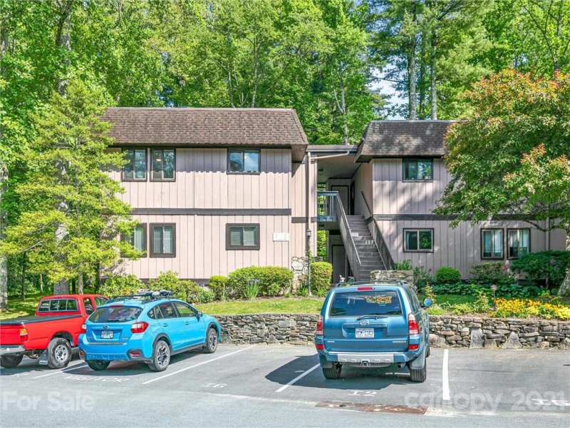 Property image 5 at 27 Lake Drive, Laurel Park, NC 28739