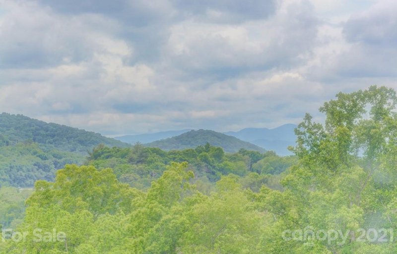 Property image 2 at 27 Byrdcliffe Lane, Asheville, NC 28805