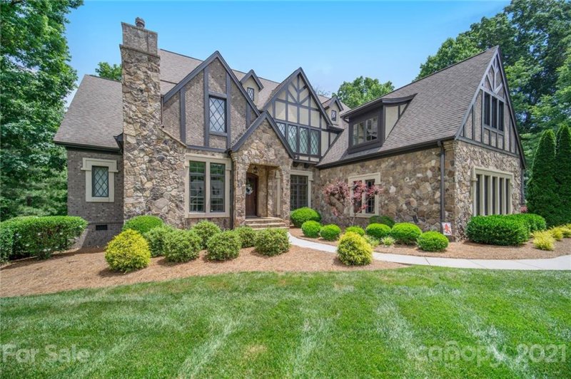 2211 Tully More Drive