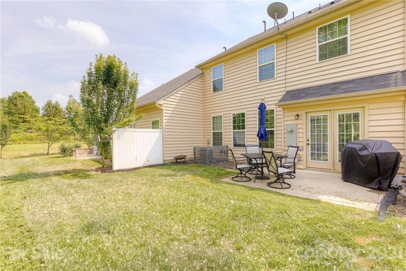 Property image 3 at 9614 Springholm Drive, Charlotte, NC 28278