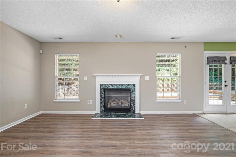 Property image 5 at 521 Red Oak Court, Tega Cay, SC 29708
