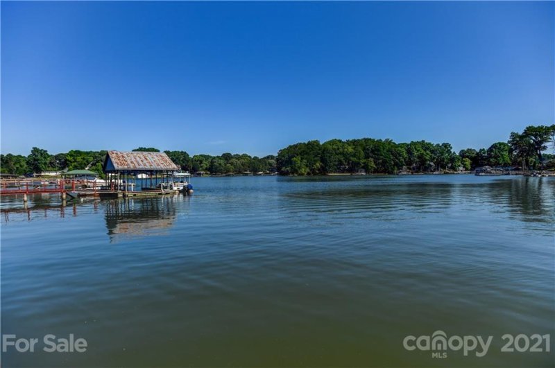 Property image 3 at 215 Shady Cove Road, Troutman, NC 28166