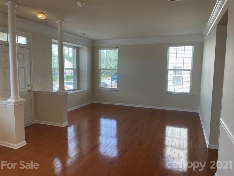 Property image 3 at 7519 Bluff Point Lane, Denver, NC 28037