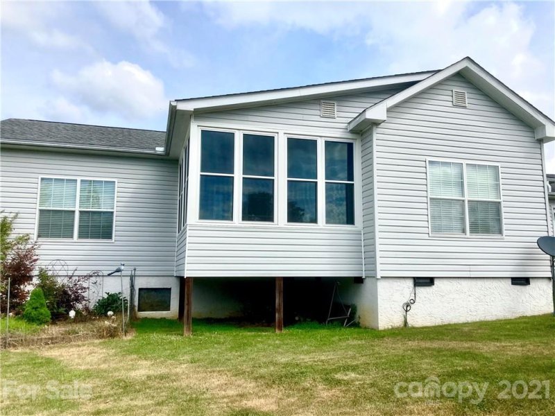 Property image 3 at 77 Virginia Loop Lane, Hendersonville, NC 28792