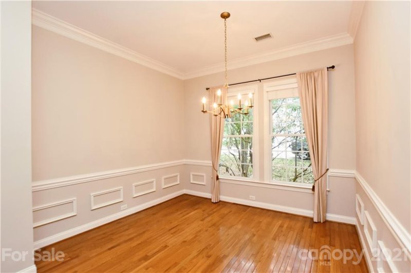 Property image 5 at 10438 Haddonshire Lane, Charlotte, NC 28270