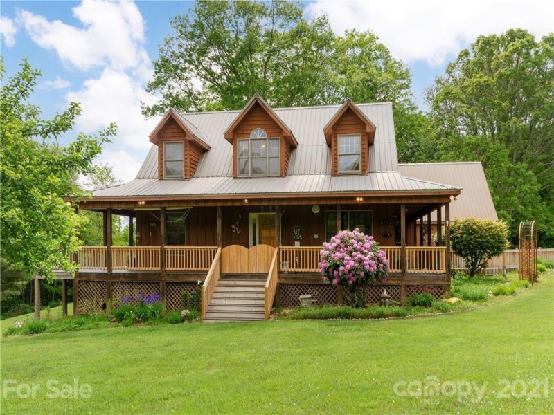 Property image 2 at 531 Pioneer Ridge Road, Canton, NC 28716