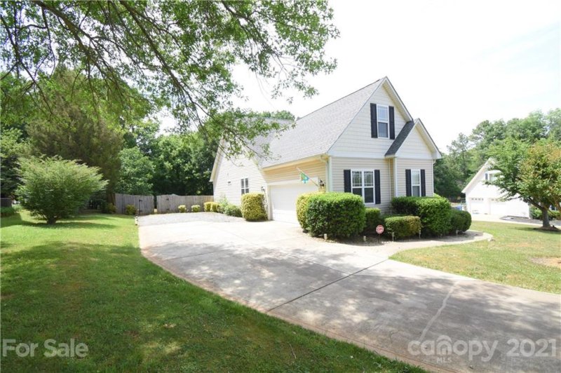 Property image 2 at 8923 Lauriston Place, Mint Hill, NC 28227