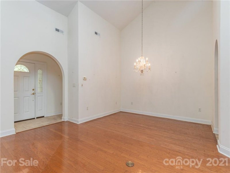 Property image 5 at 18 Stonebridge Drive, Asheville, NC 28805