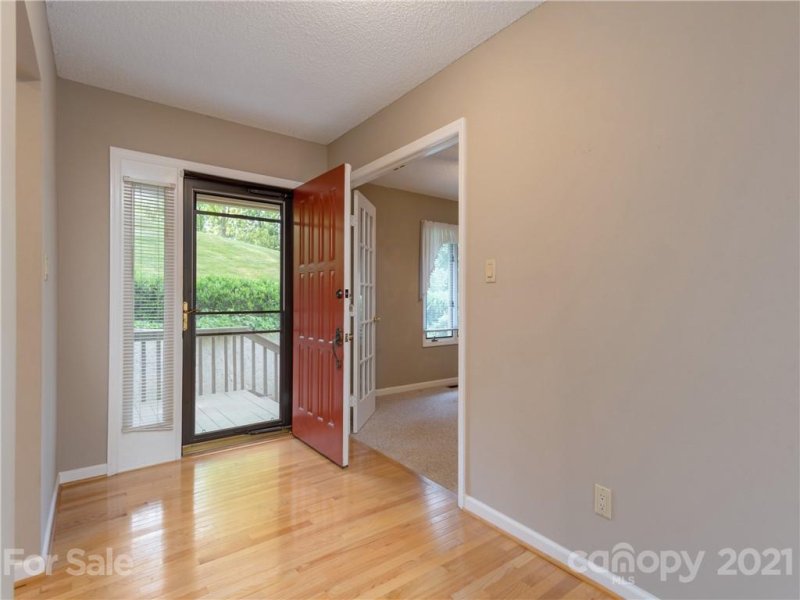 Property image 4 at 116 Clubwood Court, Asheville, NC 28803