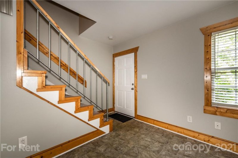 Property image 2 at 638 Chipley Avenue, Charlotte, NC 28205