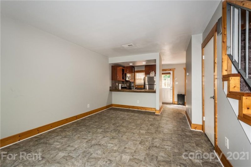 Property image 3 at 638 Chipley Avenue, Charlotte, NC 28205