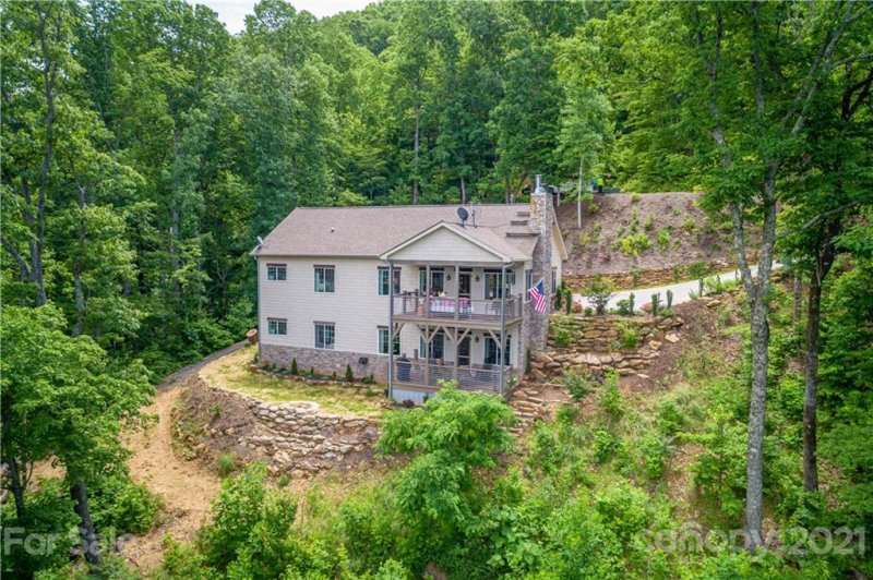 Property image 3 at 3056 North Face Drive, Valdese, NC 28690