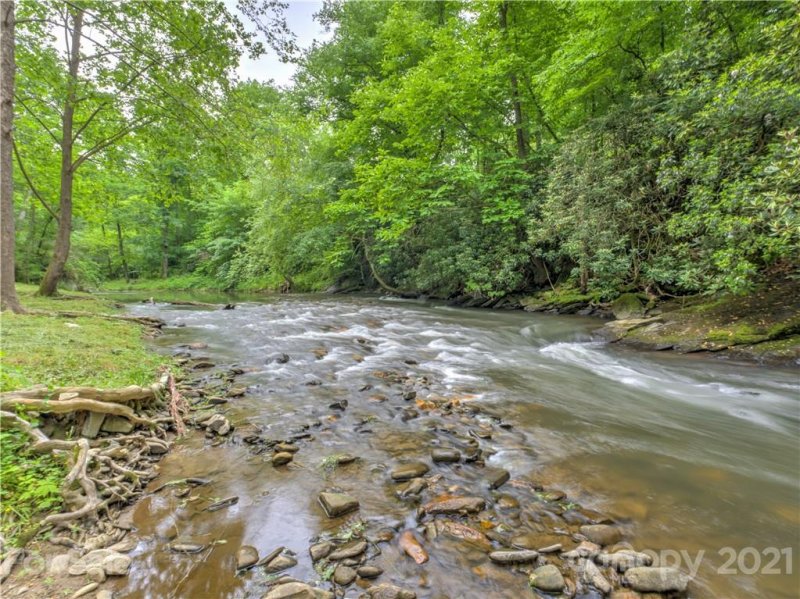 Property image 3 at 138 Kylie Lane, Waynesville, NC 28785