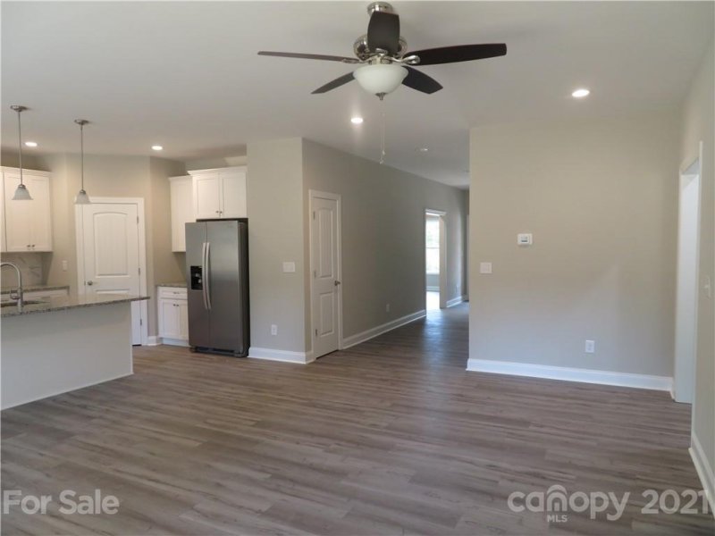 Property image 4 at 325 Knollwood Avenue, Salisbury, NC 28147