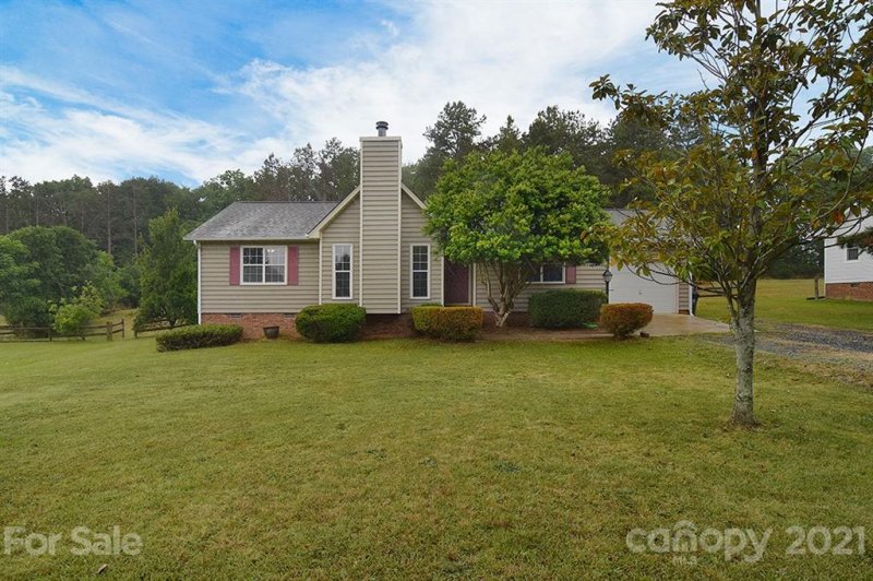 Property image 2 at 5209 Willow Run Drive, Monroe, NC 28110