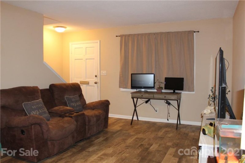 Property image 3 at 1300 Larchmont Place, Salisbury, NC 28144