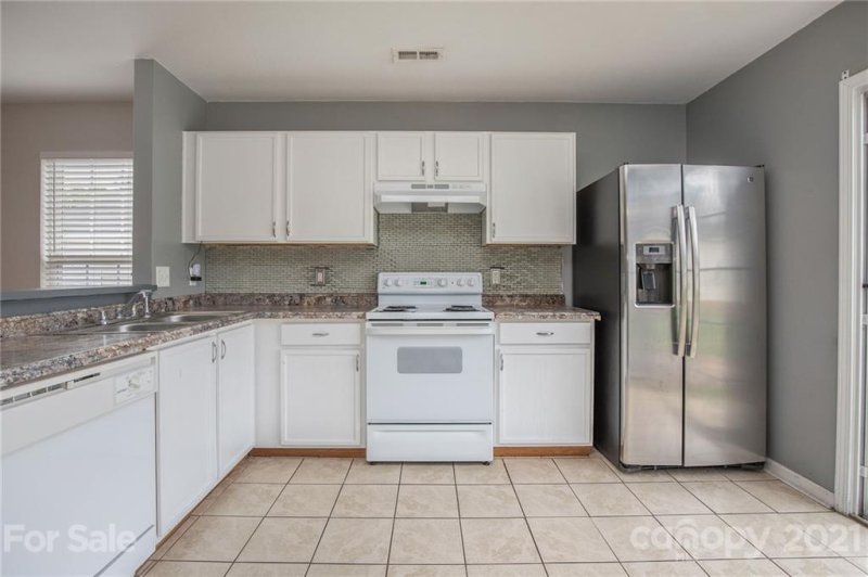 Property image 2 at 3626 Kiley Lane, Charlotte, NC 28216