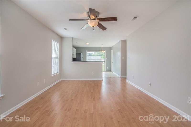 Property image 3 at 3626 Kiley Lane, Charlotte, NC 28216